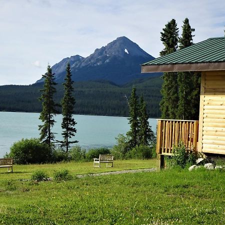 Southern Lakes Resort Tagish Buitenkant foto