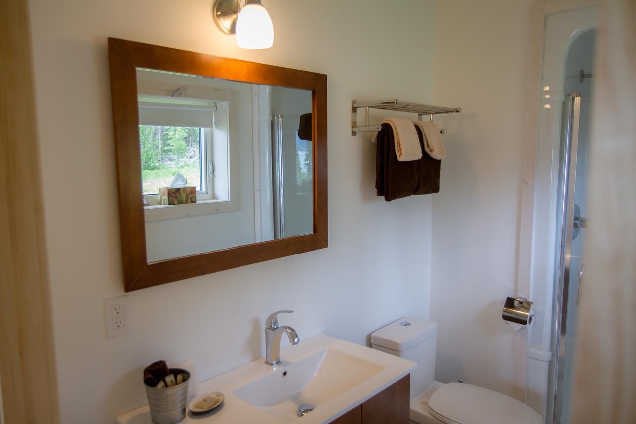 Southern Lakes Resort Tagish Buitenkant foto