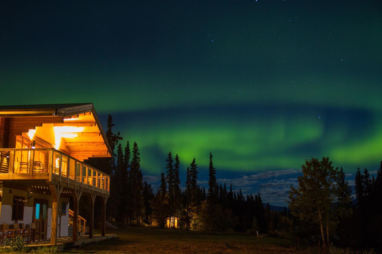 Southern Lakes Resort Tagish Buitenkant foto